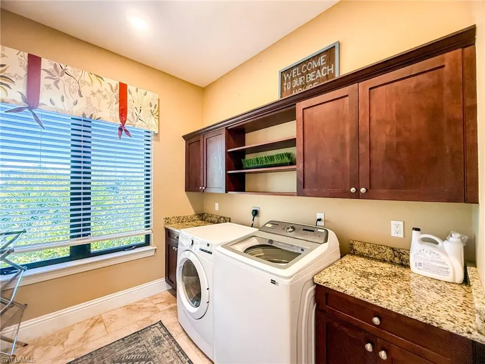 660 Gulf Lane Upper Captiva, FL 33924