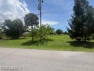 435 Monterey Street North Fort Myers, FL 33903