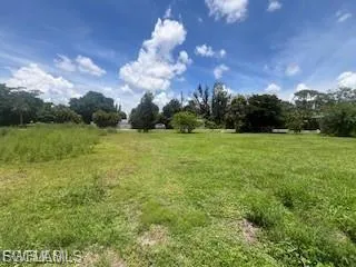 435 Monterey Street North Fort Myers, FL 33903