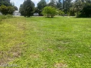 435 Monterey Street North Fort Myers, FL 33903