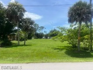 435 Monterey Street North Fort Myers, FL 33903