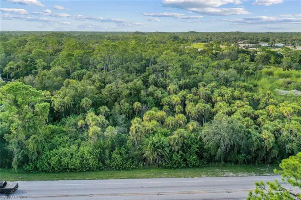 11731 Bayshore Road North Fort Myers, FL 33917