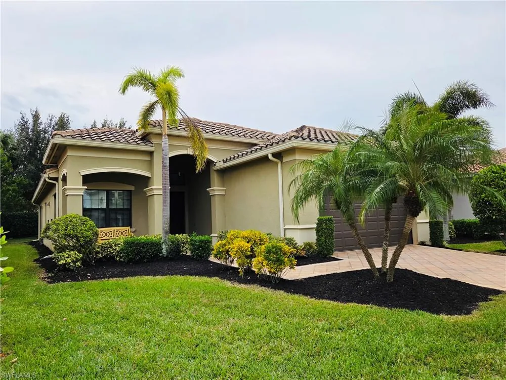 3195 Pacific Drive Naples, FL 34119