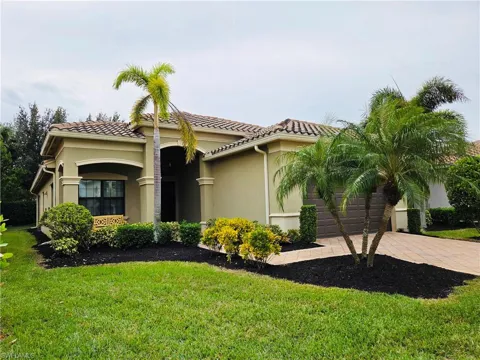 3195 Pacific Drive