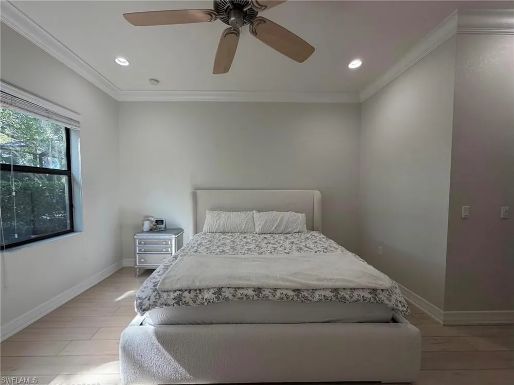 3195 Pacific Drive Naples, FL 34119