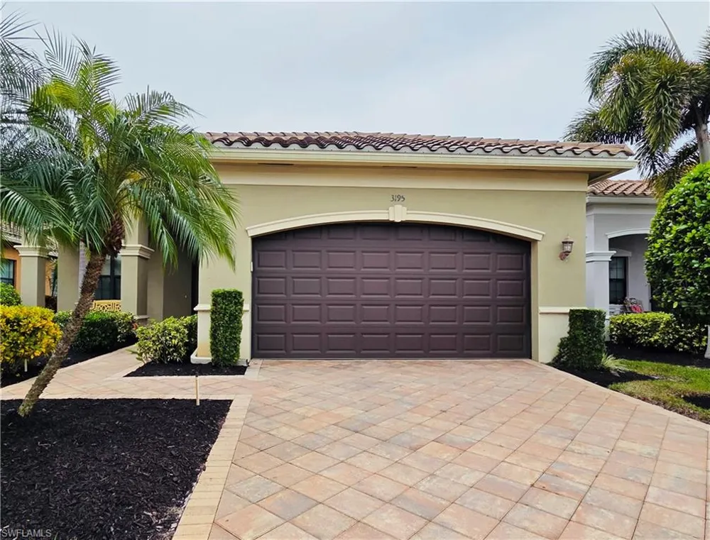 3195 Pacific Drive Naples, FL 34119