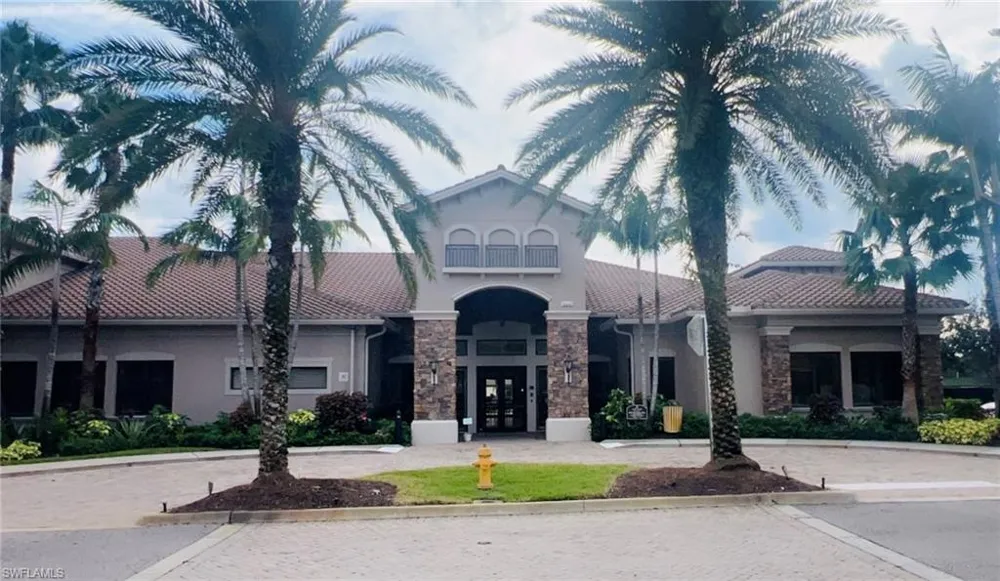 3195 Pacific Drive Naples, FL 34119