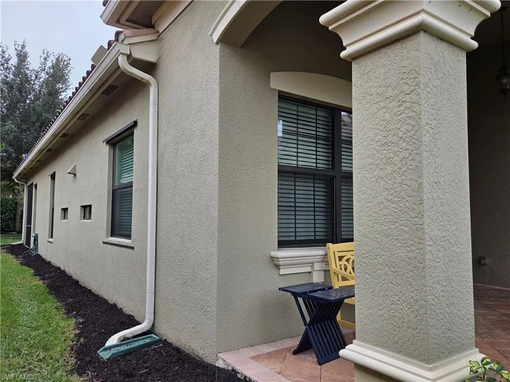 3195 Pacific Drive Naples, FL 34119