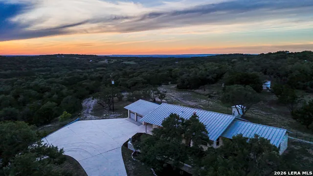 935 SPRING BRANCH RD Spring Branch, TX 78070