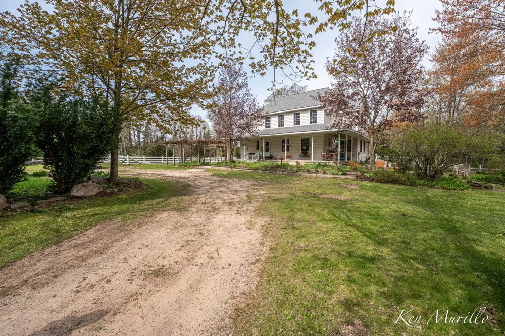 1519 Roscommon Road Roscommon, MI 48653