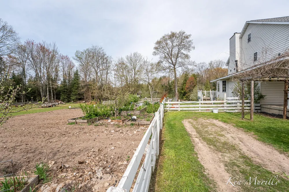 1519 Roscommon Road Roscommon, MI 48653