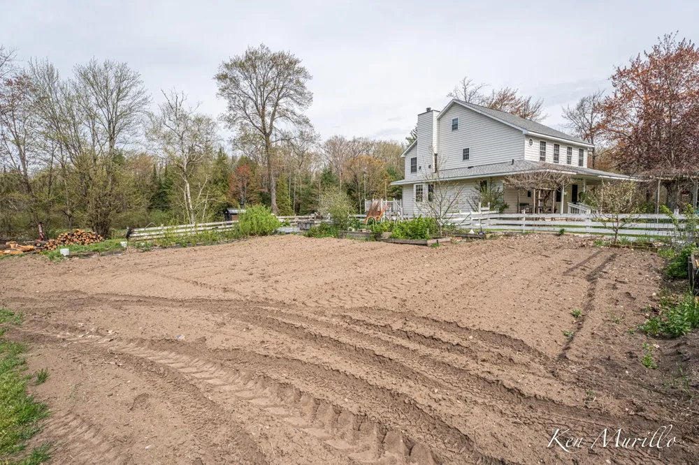 1519 Roscommon Road Roscommon, MI 48653