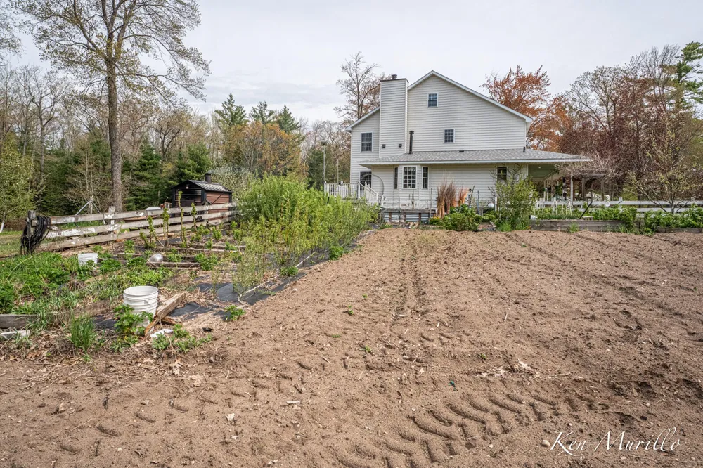 1519 Roscommon Road Roscommon, MI 48653