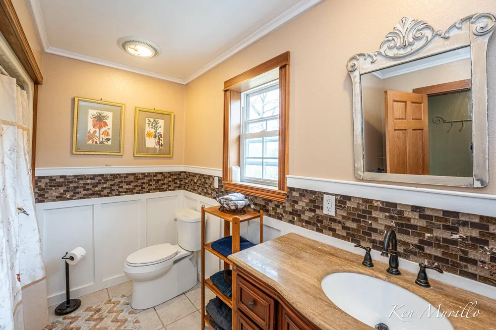 1519 Roscommon Road Roscommon, MI 48653