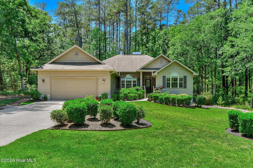 406 Charles Place Mccormick, SC 29835