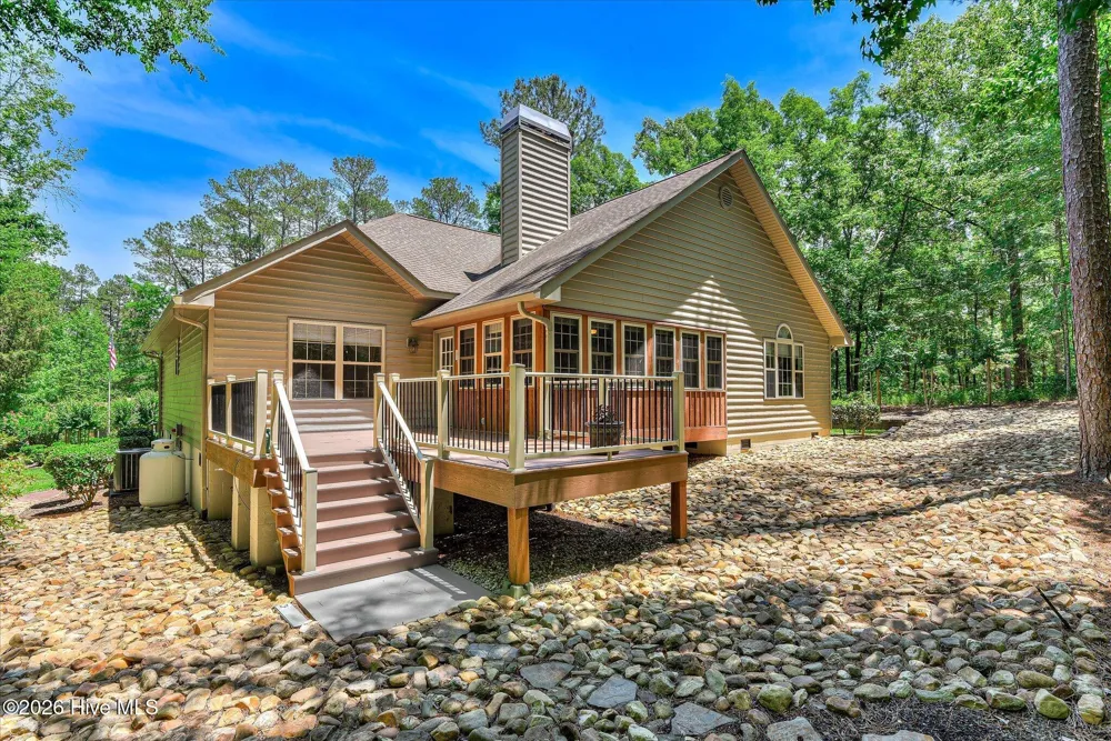 406 Charles Place Mccormick, SC 29835