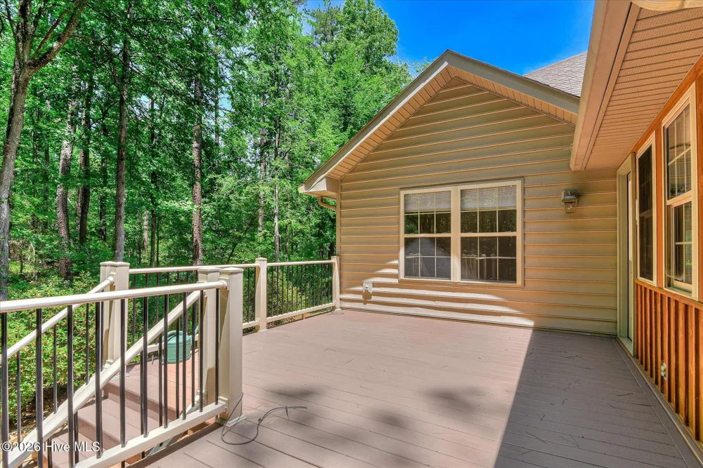 406 Charles Place Mccormick, SC 29835
