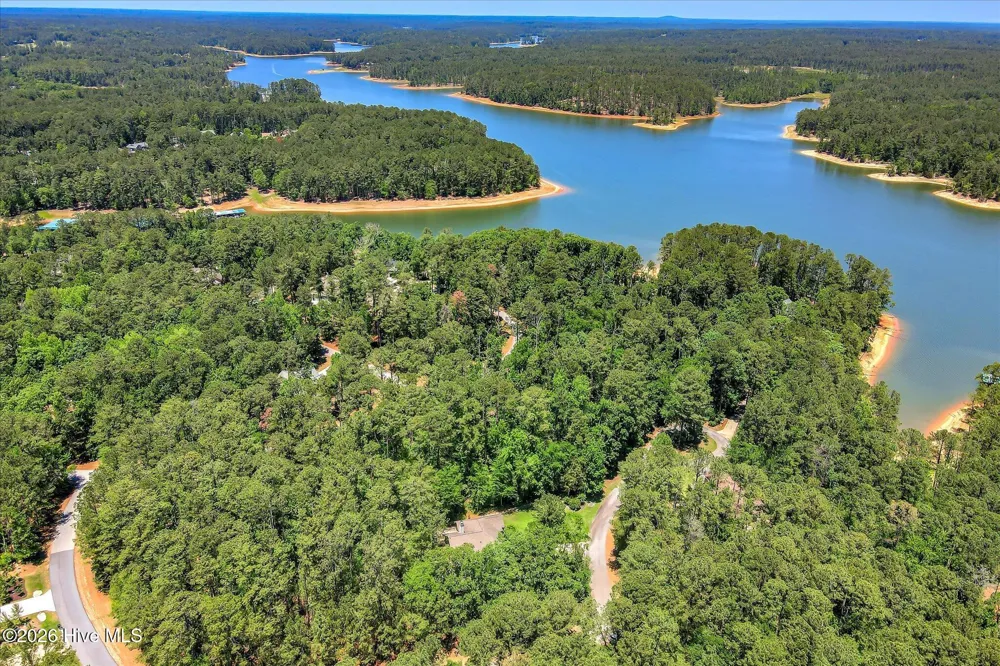 406 Charles Place Mccormick, SC 29835