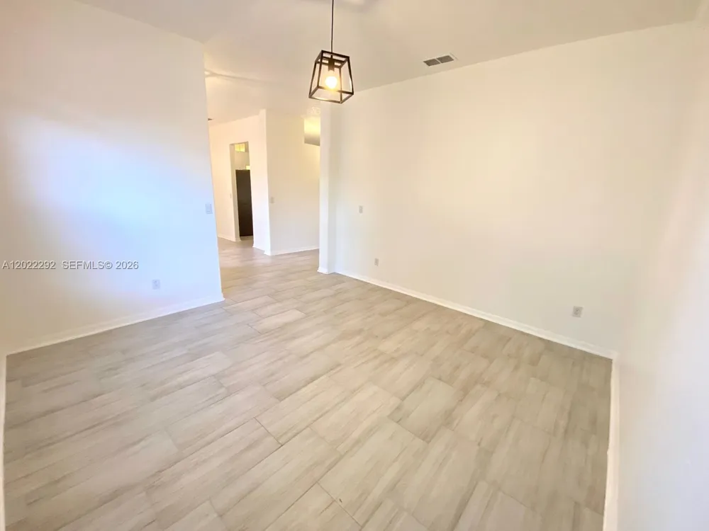 3837 FALLSCREST Clermont, FL 34711