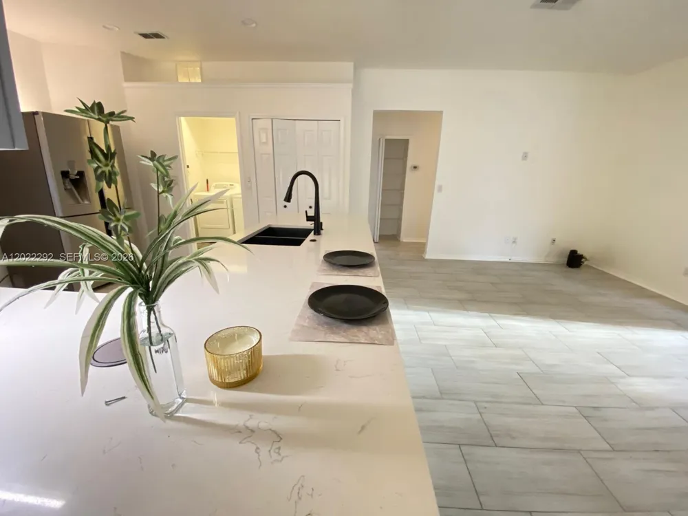 3837 FALLSCREST Clermont, FL 34711