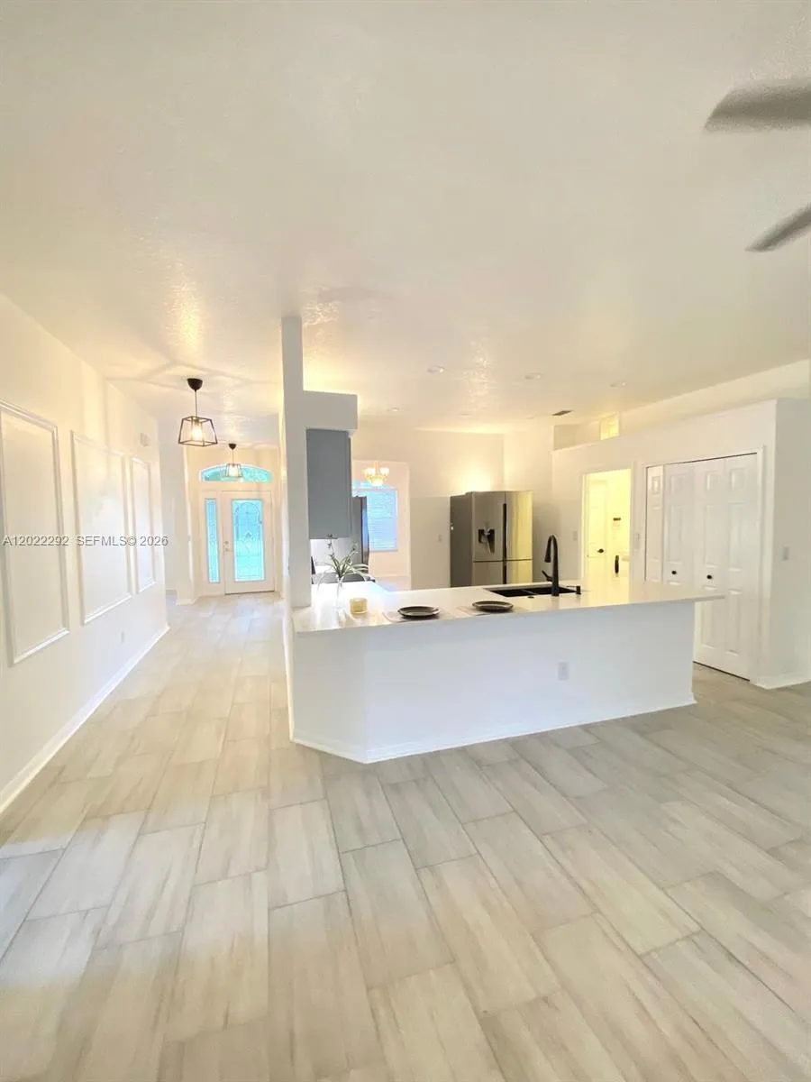 3837 FALLSCREST Clermont, FL 34711
