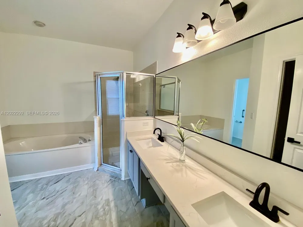 3837 FALLSCREST Clermont, FL 34711