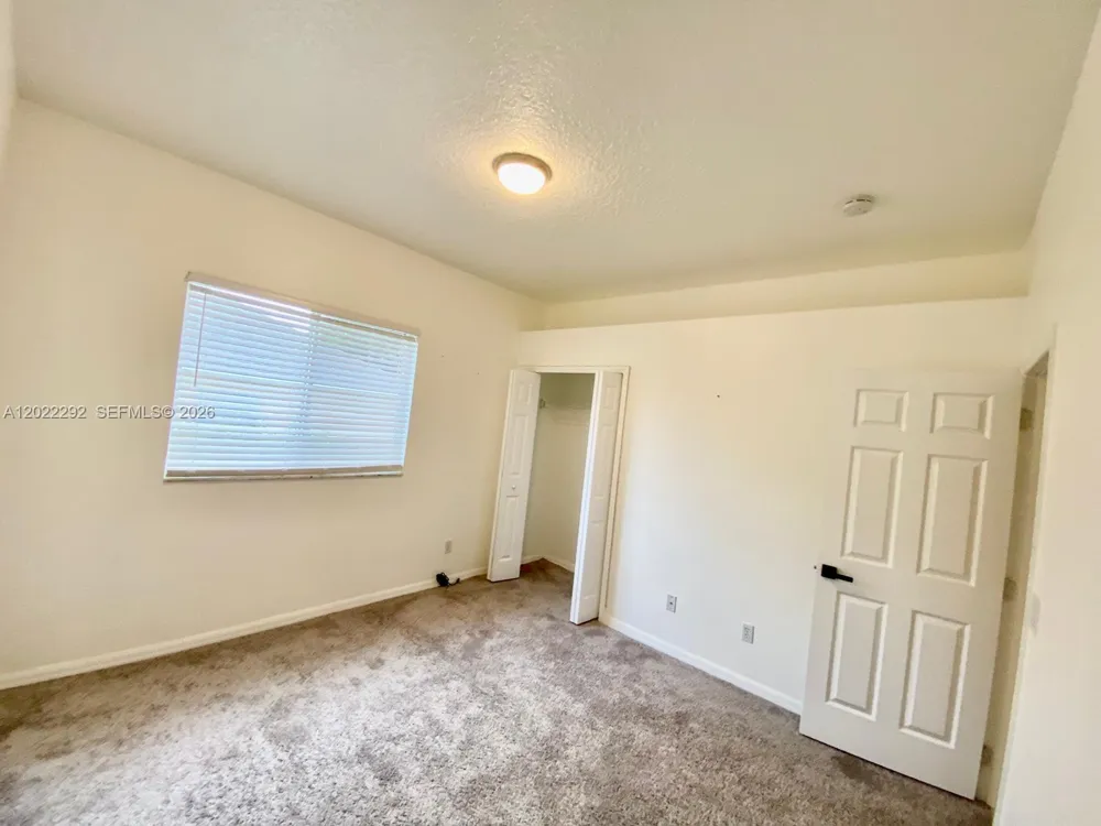 3837 FALLSCREST Clermont, FL 34711