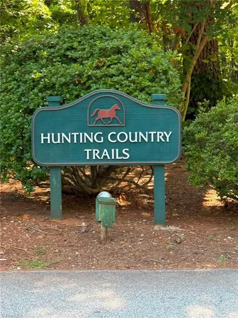 2 Hunting Country Trail