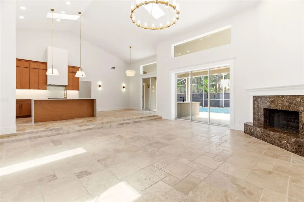 8935 JONATHAN MANOR DRIVE Orlando, FL 32819