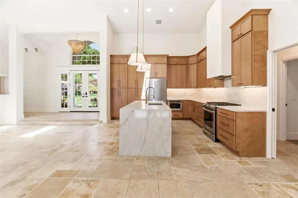 8935 JONATHAN MANOR DRIVE Orlando, FL 32819