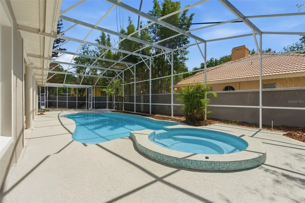 8935 JONATHAN MANOR DRIVE Orlando, FL 32819
