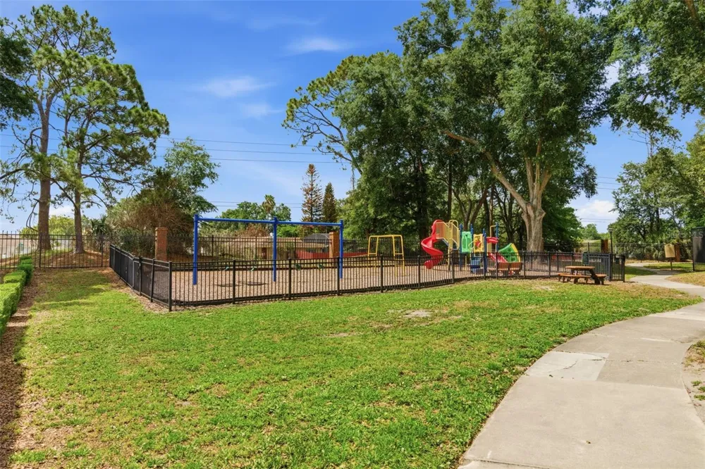 8935 JONATHAN MANOR DRIVE Orlando, FL 32819