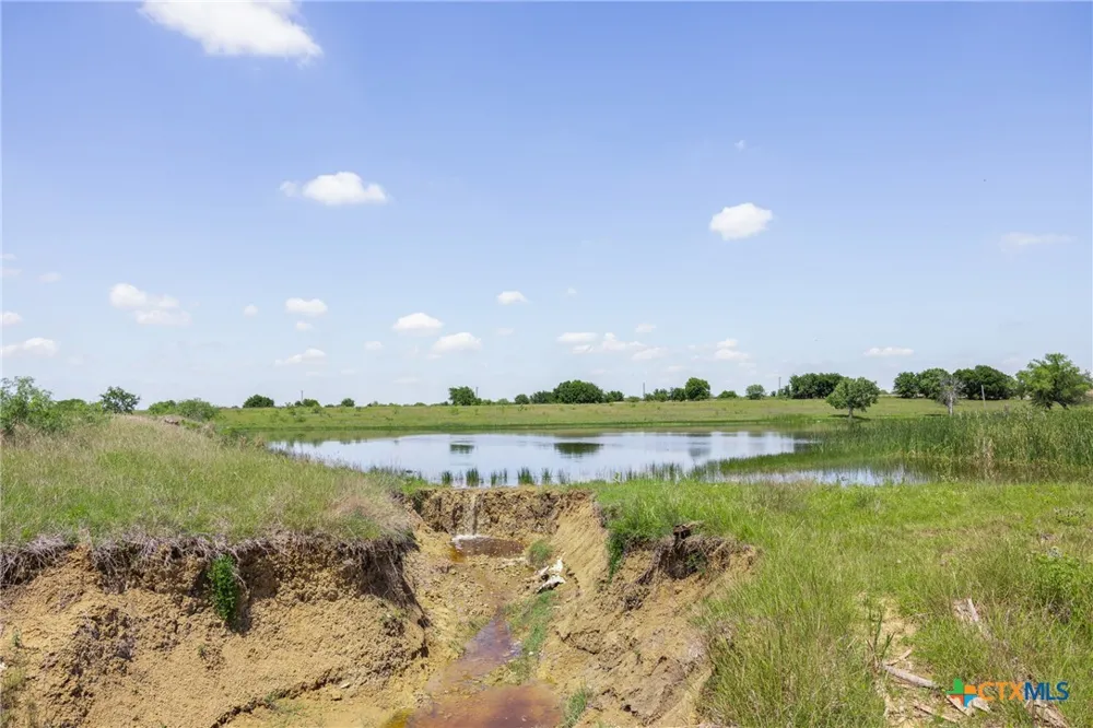 3 HWY 36 Rogers, TX 76569