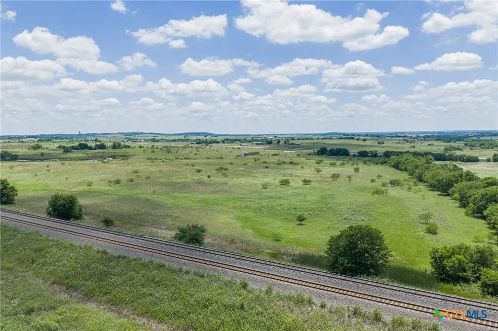 3 HWY 36 Rogers, TX 76569