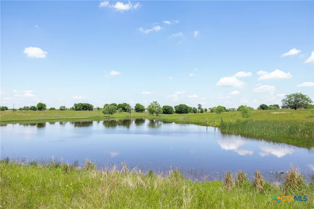 3 HWY 36 Rogers, TX 76569