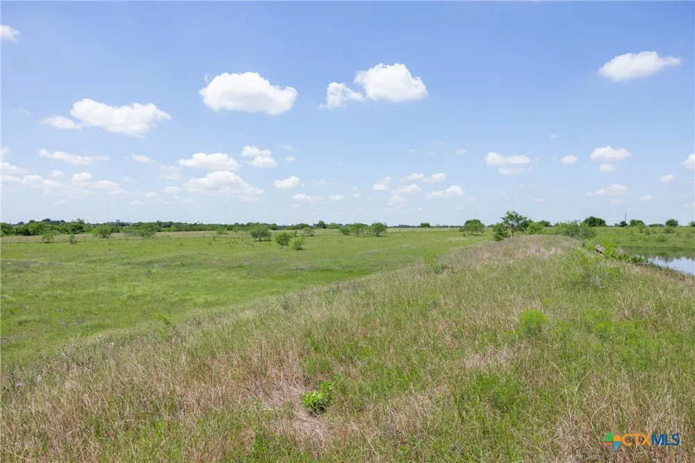 3 HWY 36 Rogers, TX 76569