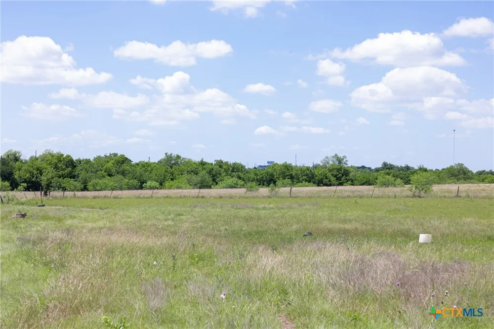 3 HWY 36 Rogers, TX 76569