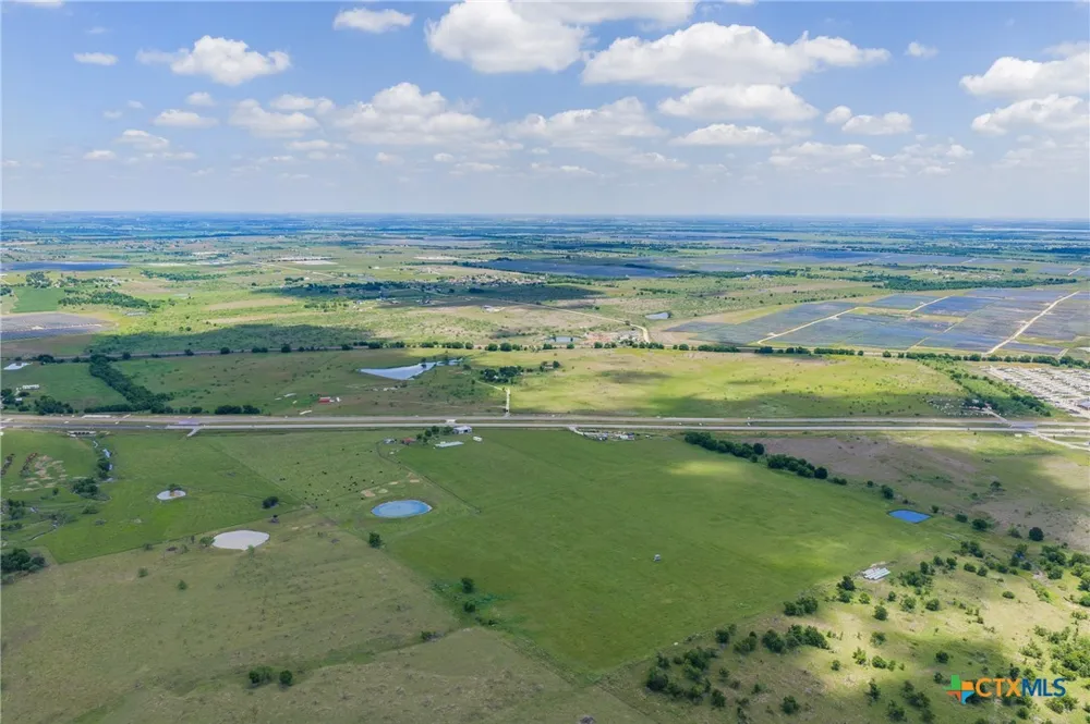 3 HWY 36 Rogers, TX 76569