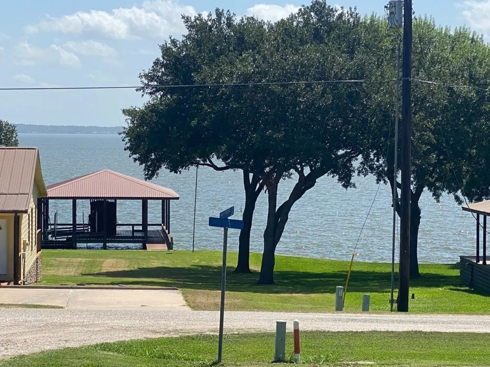 E Oak Ridge Drive Point Blank, TX 77364