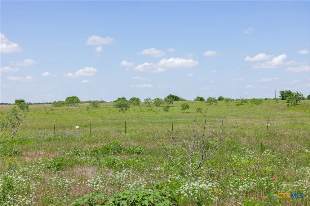 4 HWY 36 Rogers, TX 76569