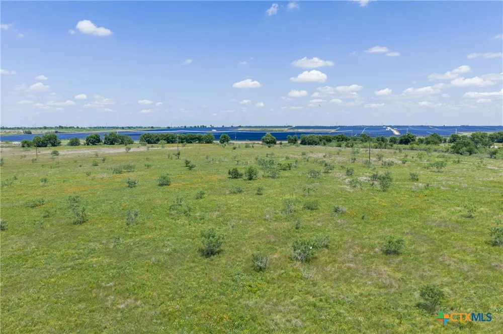 4 HWY 36 Rogers, TX 76569