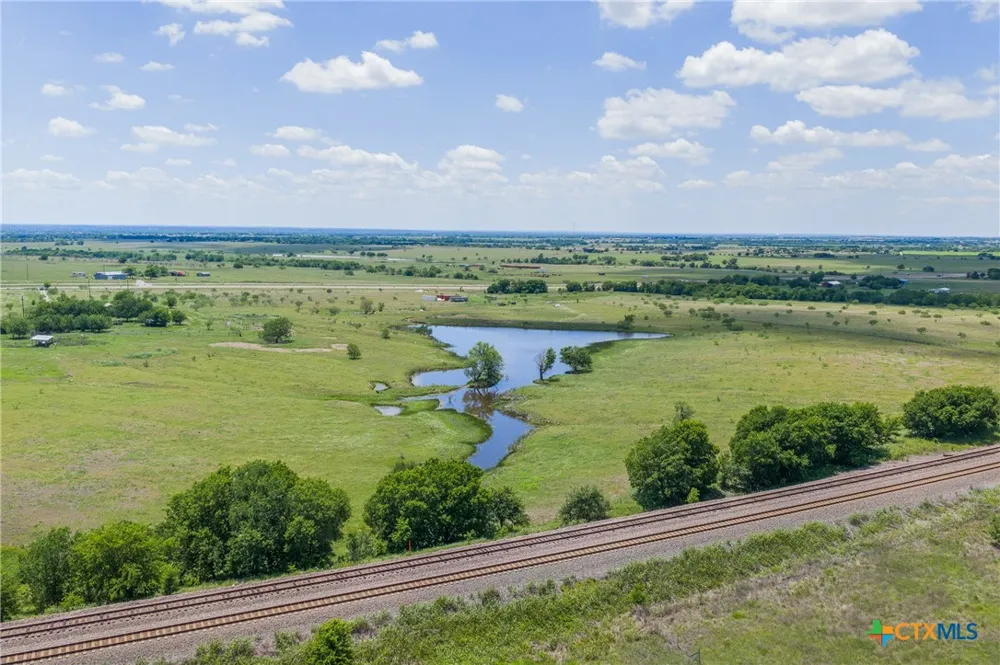 4 HWY 36 Rogers, TX 76569