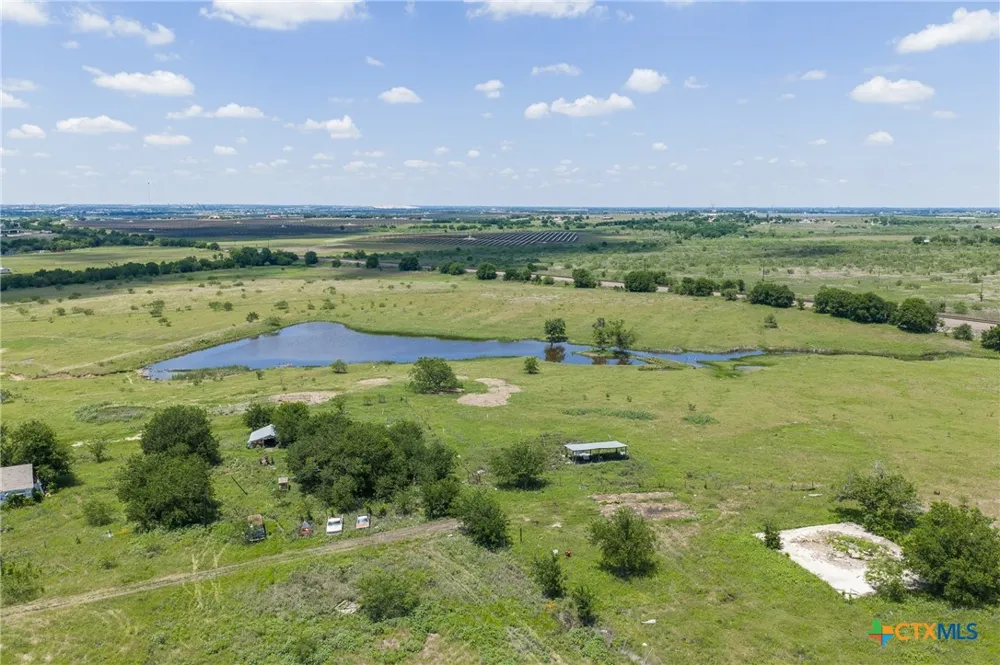 4 HWY 36 Rogers, TX 76569