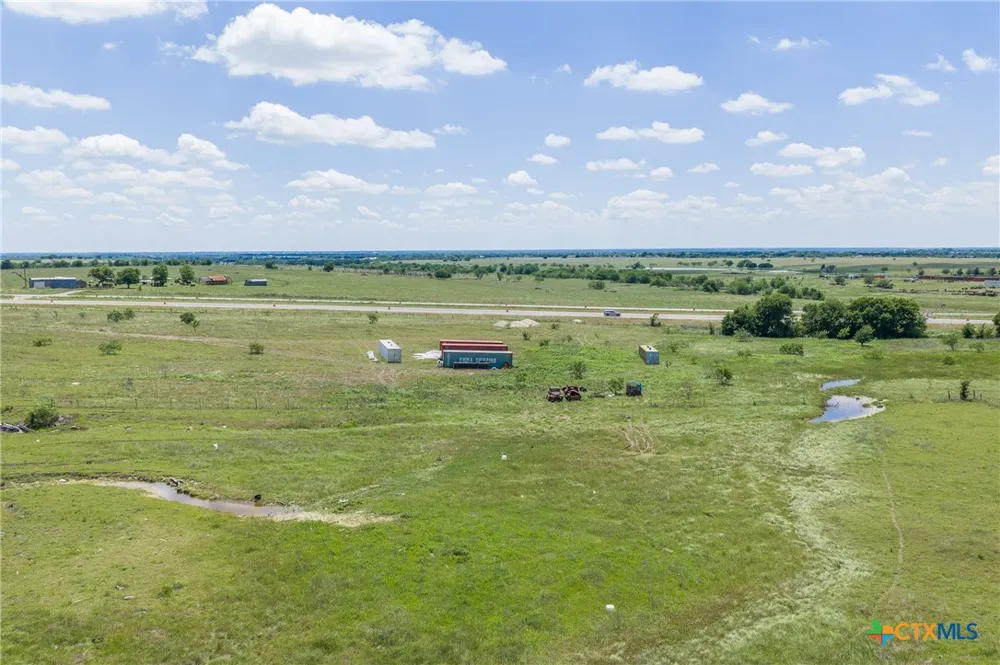 4 HWY 36 Rogers, TX 76569