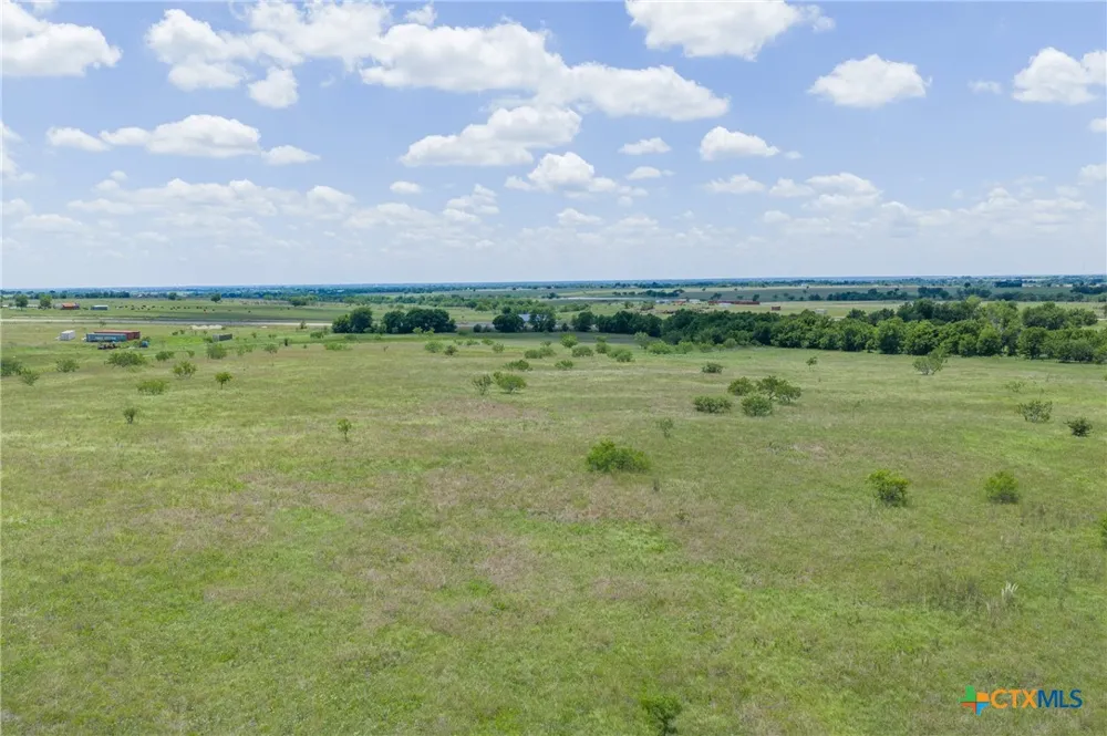 4 HWY 36 Rogers, TX 76569