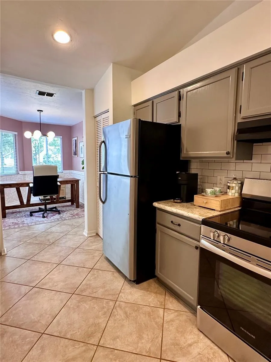 824 NW 124TH DRIVE Newberry, FL 32669