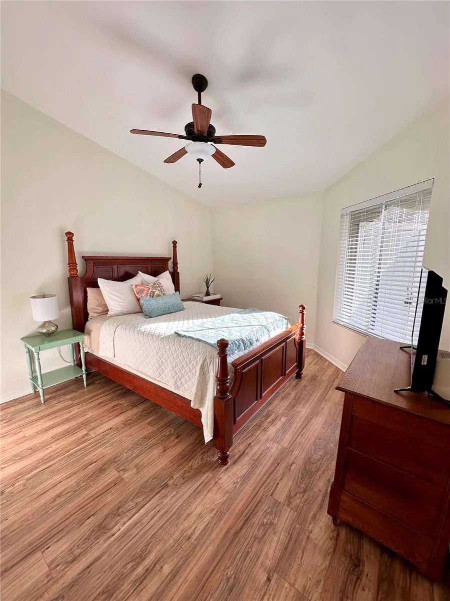 824 NW 124TH DRIVE Newberry, FL 32669