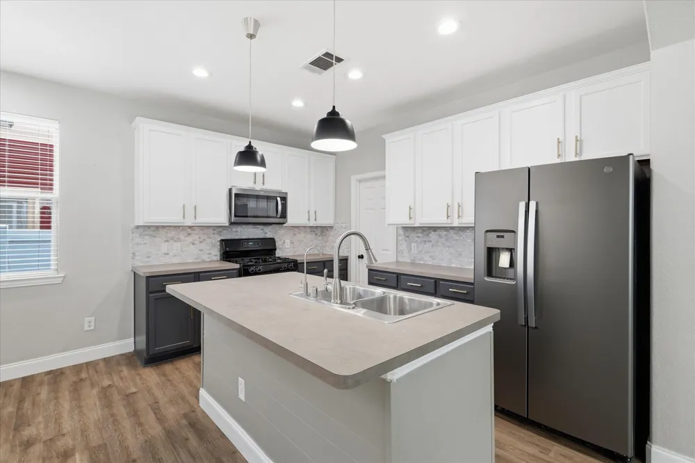 1208 Spanish Moss Drive Savannah, TX 76227
