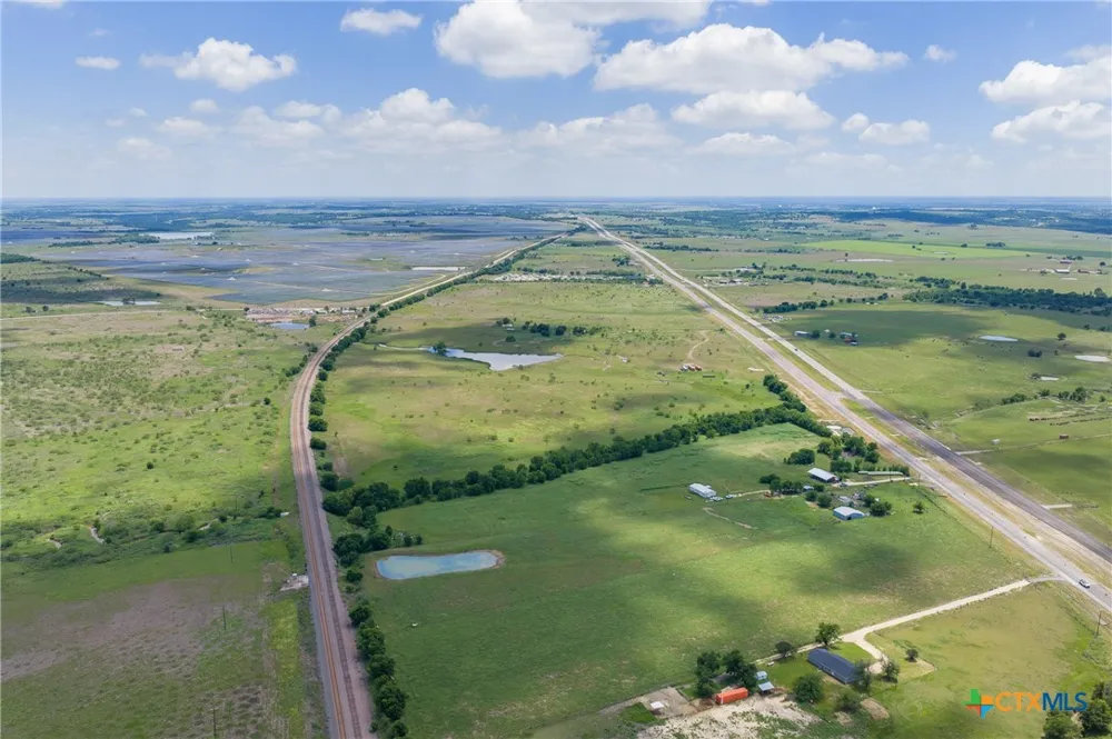 4 HWY 36 Rogers, TX 76569
