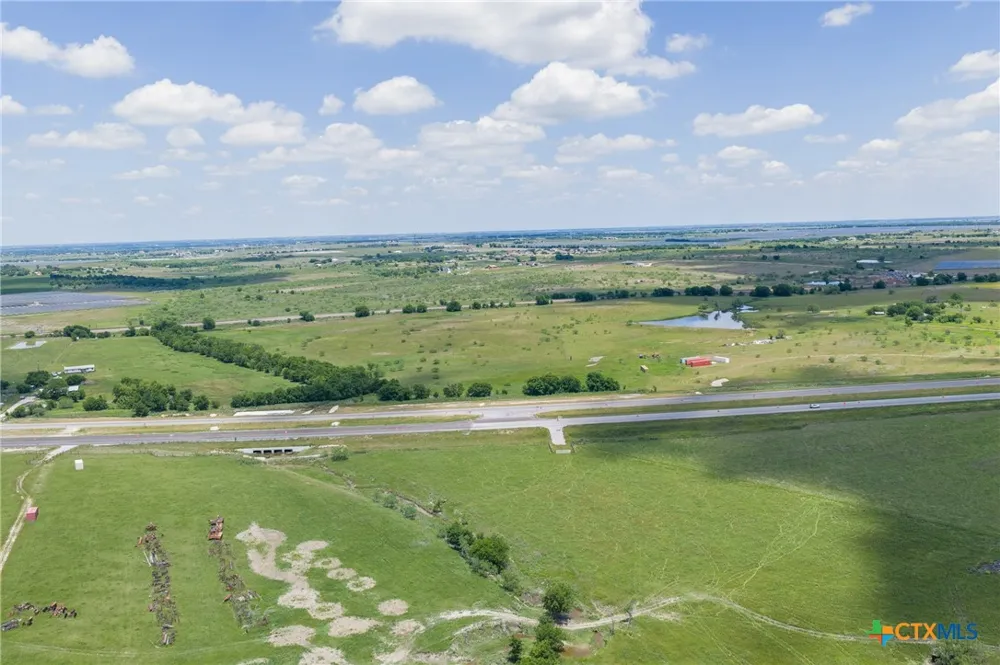 4 HWY 36 Rogers, TX 76569